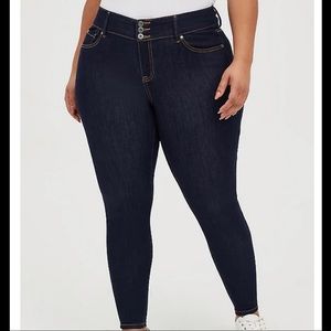 Torrid Jegging Super Soft Dark Wash - Size 16 Tall